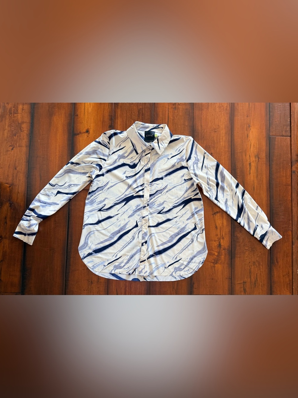 Lysse Cream & Navy Wave-Print Women's Button Down Shirt